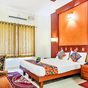 Hotel Fabhotel Kangappadan Residency Ramavarmapuram, Thrissur